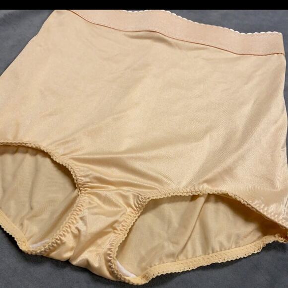 Rago Size 40 5X Style 513 High Waist Light Shaping Panty Brief Second Skin Satin - Picture 2 of 7
